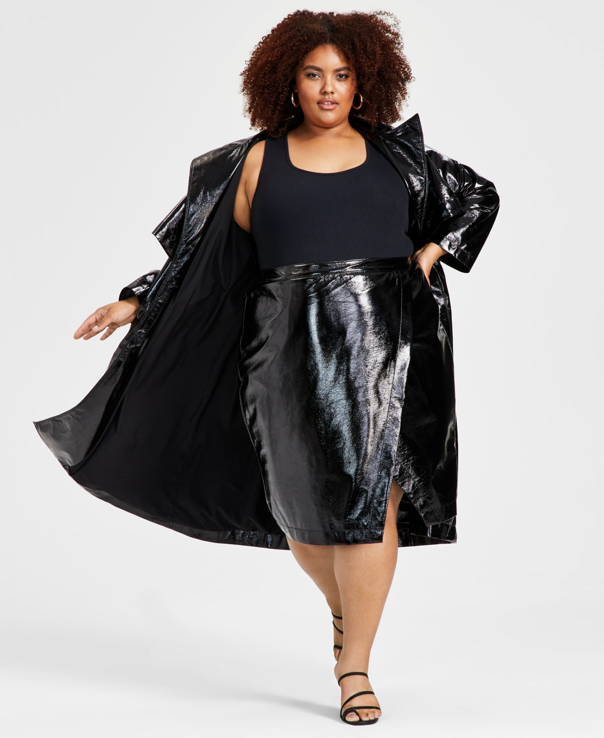 Jupe en similicuir grande taille tendance de Nina Parker
