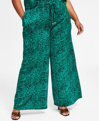 Nina Parker Trendy Plus Size Printed Satin