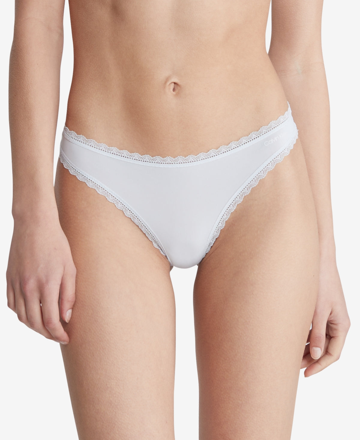 Calvin Klein Womens Lace-Trim Thong QD3705