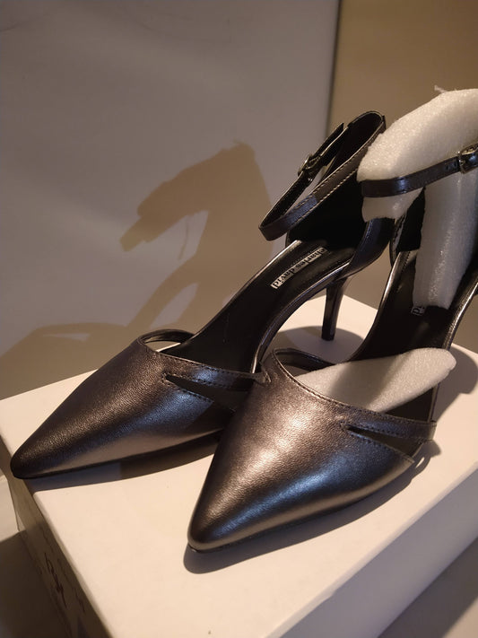 Charles David Women's Pumps PEWTER - Pewter Astrid Leather Pump - Women 9.5M