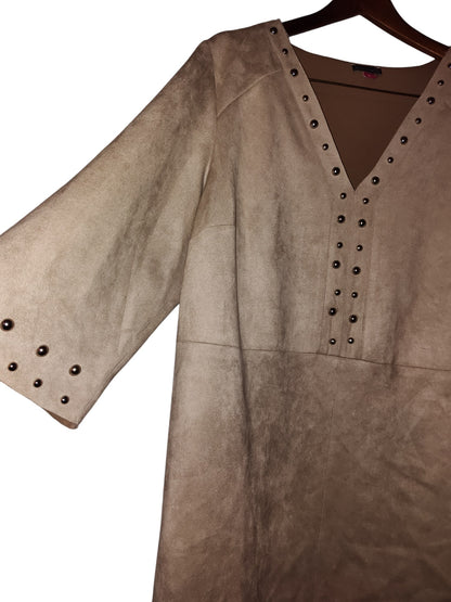 Robe droite cloutée en faux daim grande taille Vince Camuto 