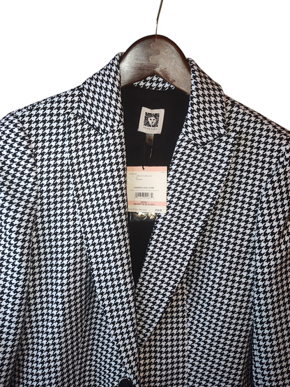 Anne Klein Women's Size 2 Blazer.  Mini-Herringbone Tailored – Black & White