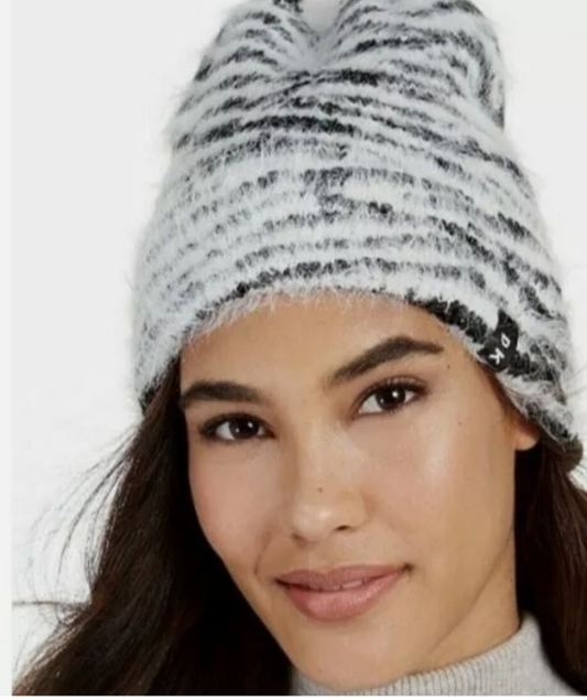 DKNY fuzzy winter beanie hat Animal Print DY1833