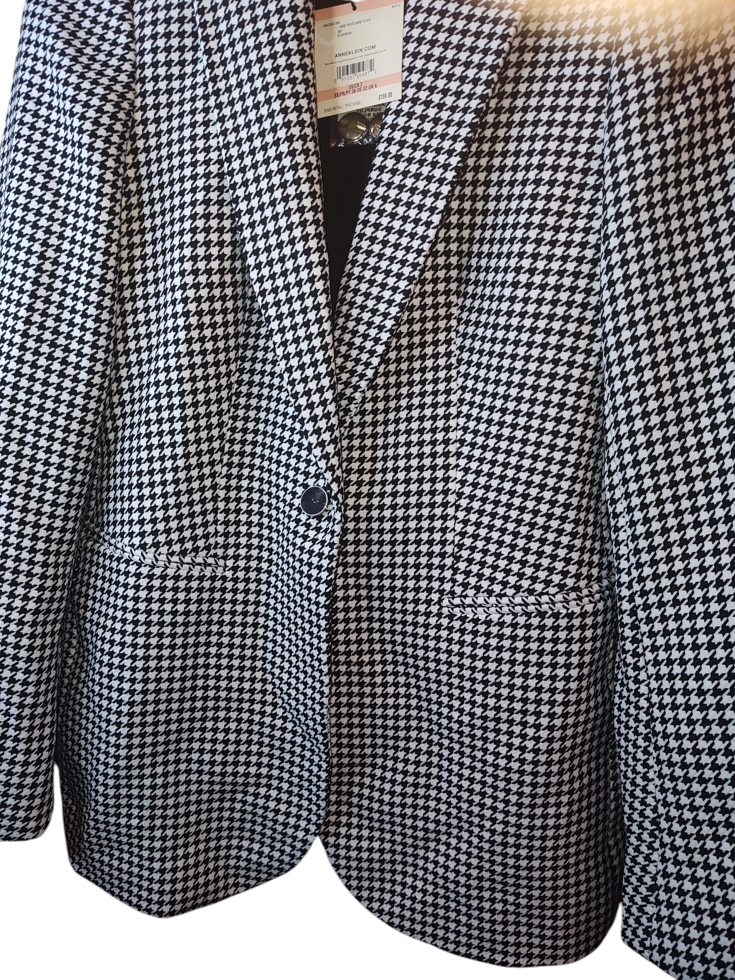 Anne Klein Women's Size 2 Blazer.  Mini-Herringbone Tailored – Black & White