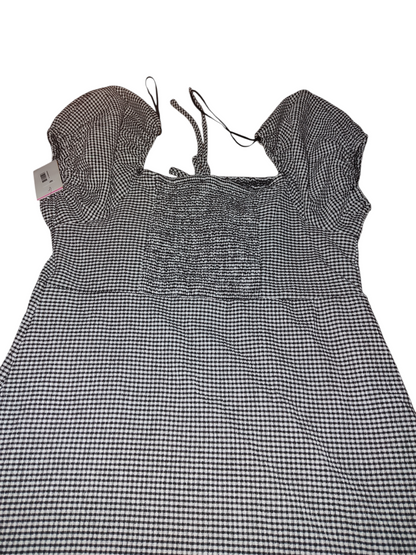 Chemise à carreaux à col carré Riley Rae Gris
