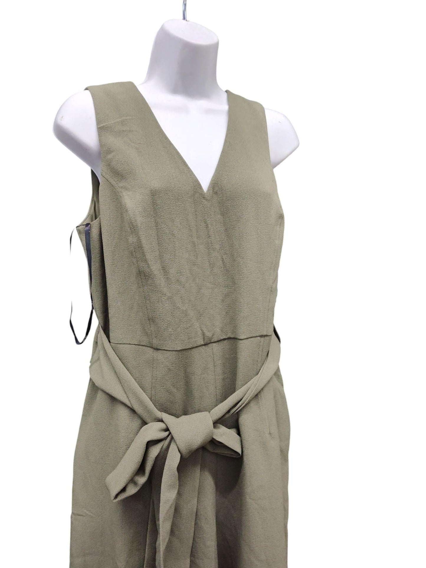 Combinaison sans manches à col en V pour femmes International Concepts Inc