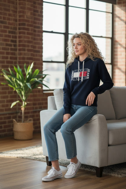 Sweat à capuche court à imprimé drapeau Tommy Jeans pour femme